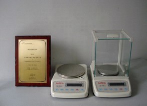 电子天平